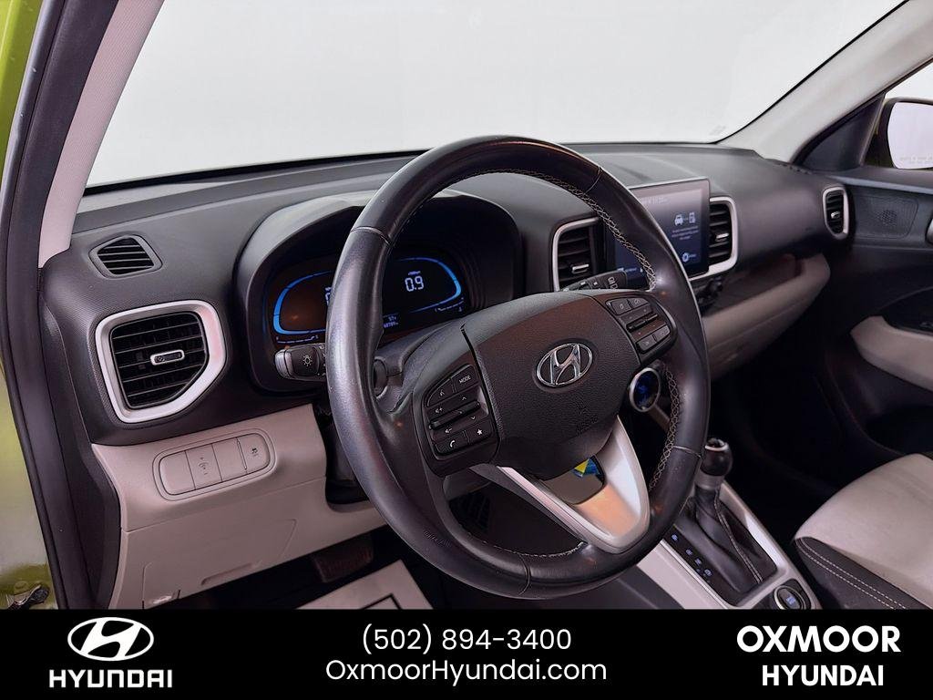 2023 Hyundai Venue SEL - Photo 9