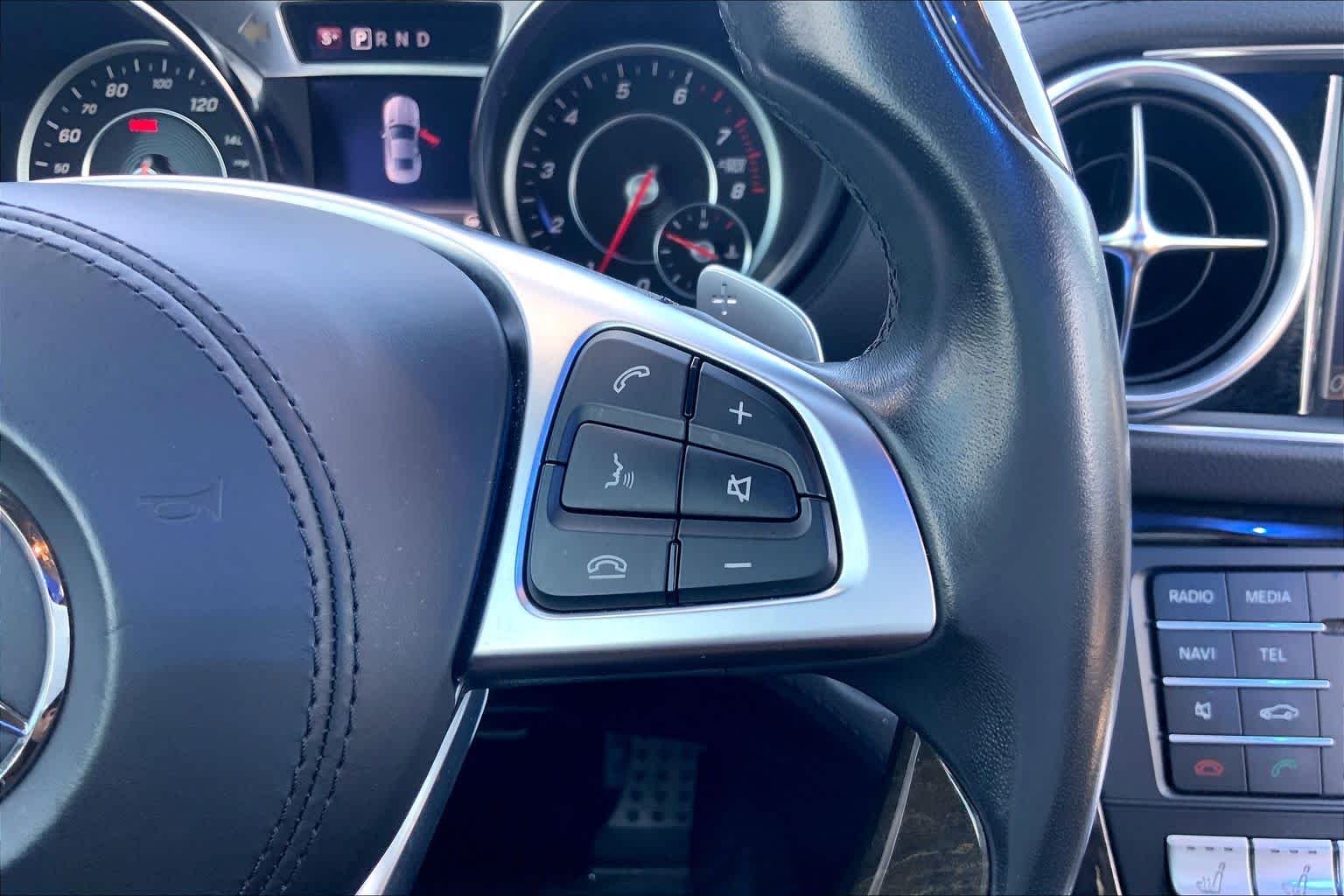 Used 2019 Graphite Grey Metallic Mercedes-Benz SL 550 image 22