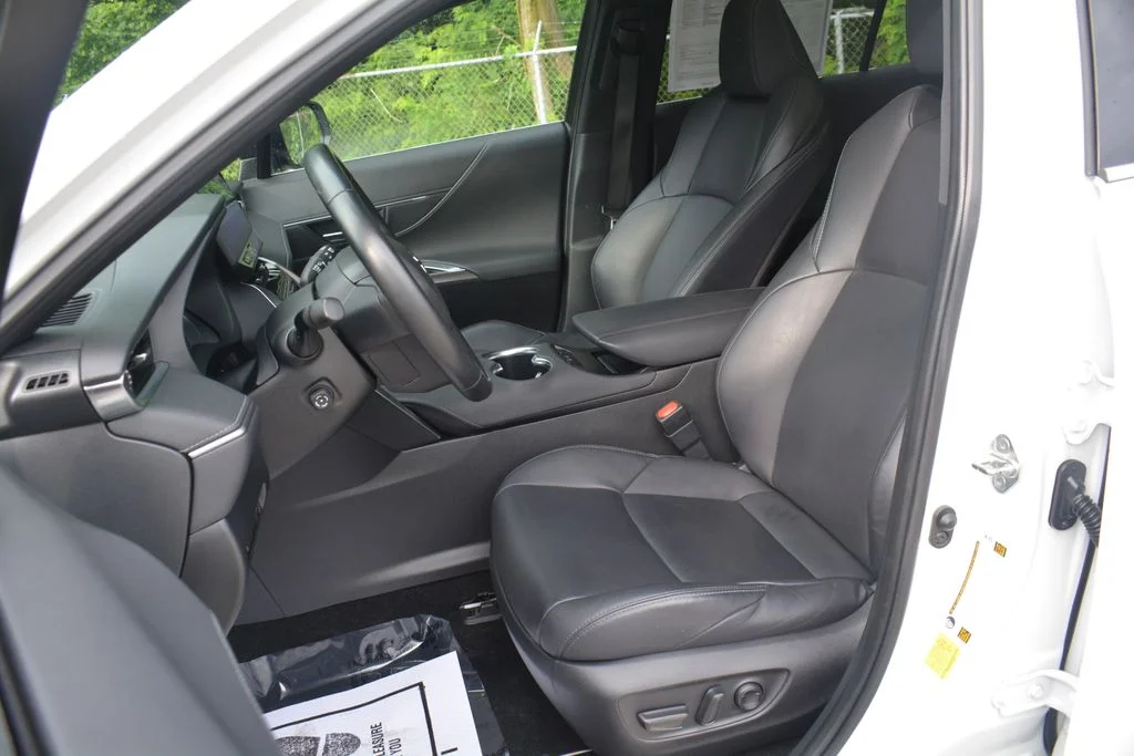 2023 Toyota Venza Nightshade - Photo 11