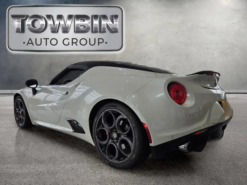 Used 2015 White Alfa Romeo 2DR CPE image 6