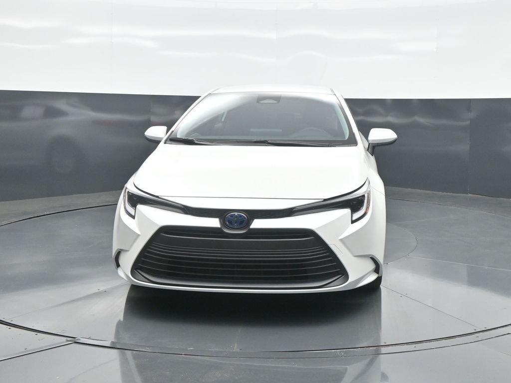 Used 2024 Toyota Corolla LE with VIN JTDBCMFE7RJ028511 for sale in Kansas City