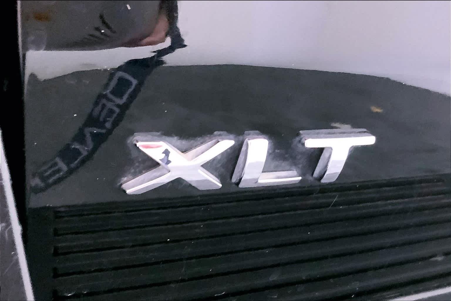 Used 2019 Agate Black Metallic Ford XLT image 27
