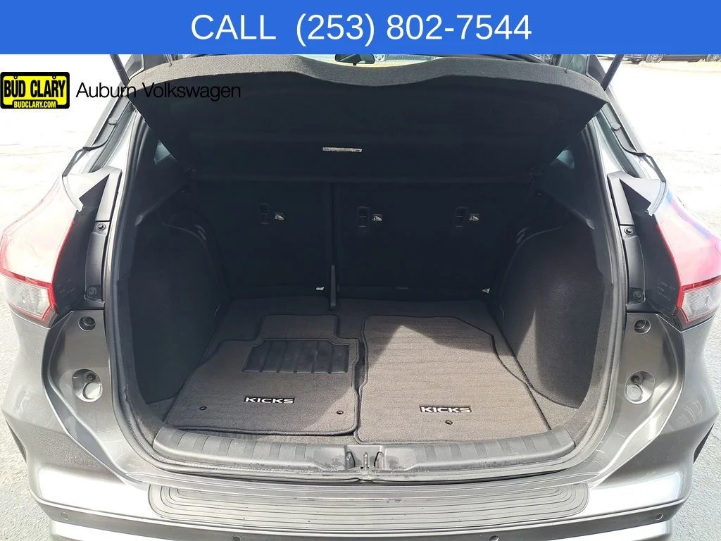 Used 2021 Gray Nissan SR image 21