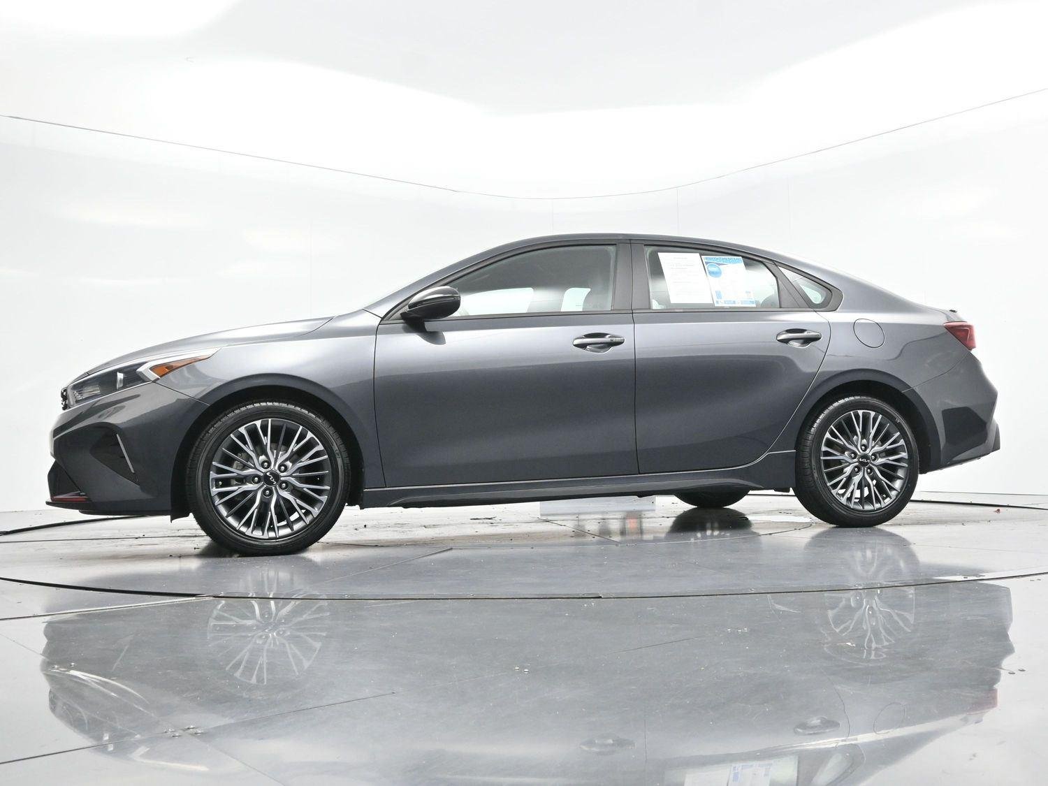 Used 2022 Gravity Gray Kia GT-Line image 45