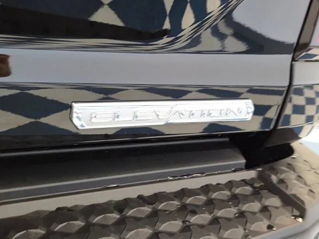 New 2026 Onyx Black GMC Elevation image 7