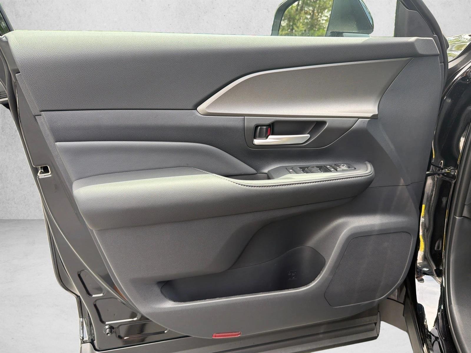 Used 2026 Midnight Black Metallic Toyota XLE image 10