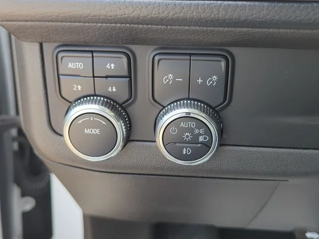 2023 GMC Yukon Denali - Photo 22