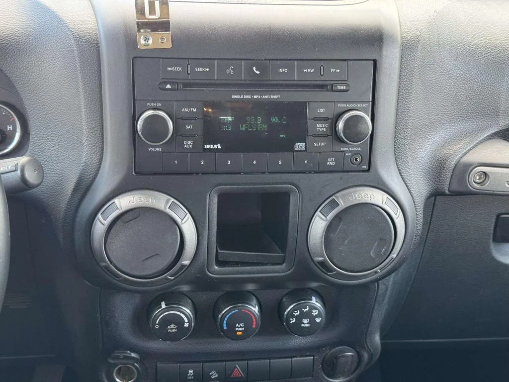 2015 Jeep Wrangler Unlimited Sport - Photo 19