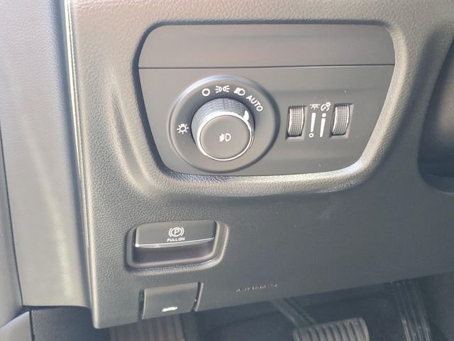 Used 2023 White Jeep Limited image 14