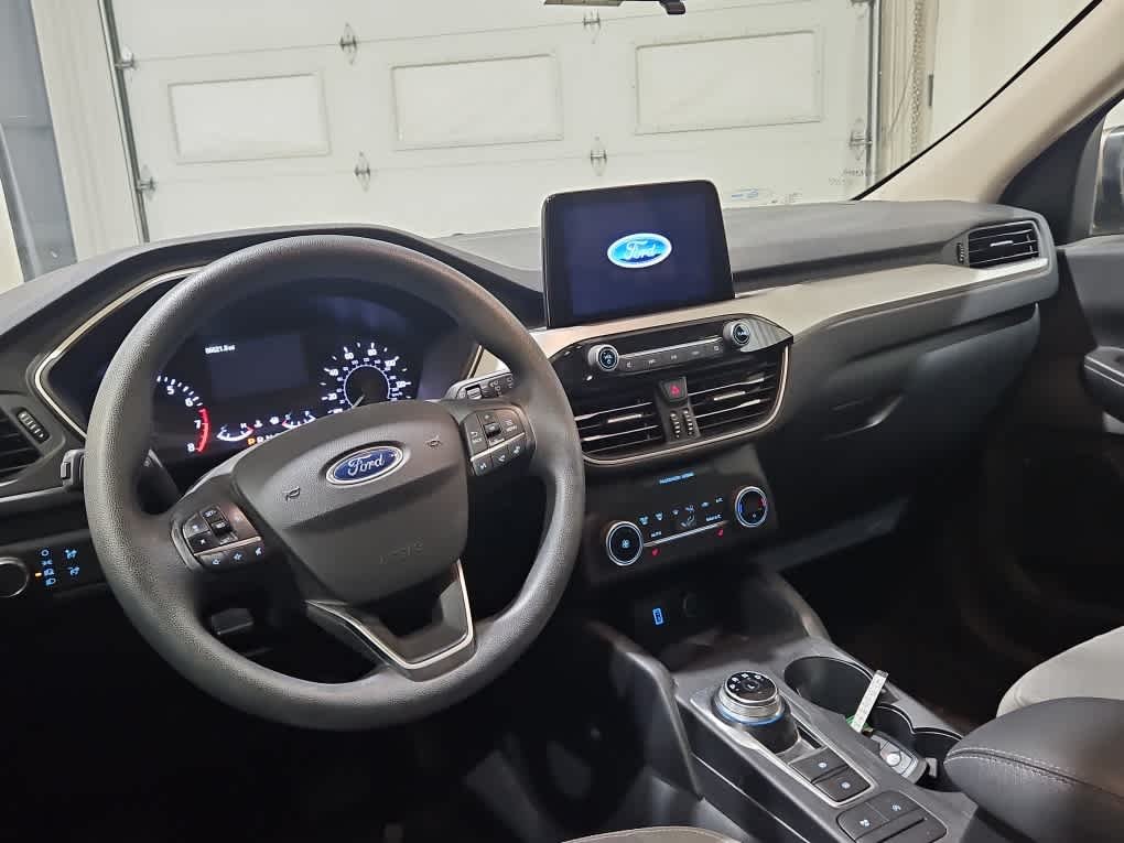 Used 2020 Desert Gold Metallic Ford SE image 10