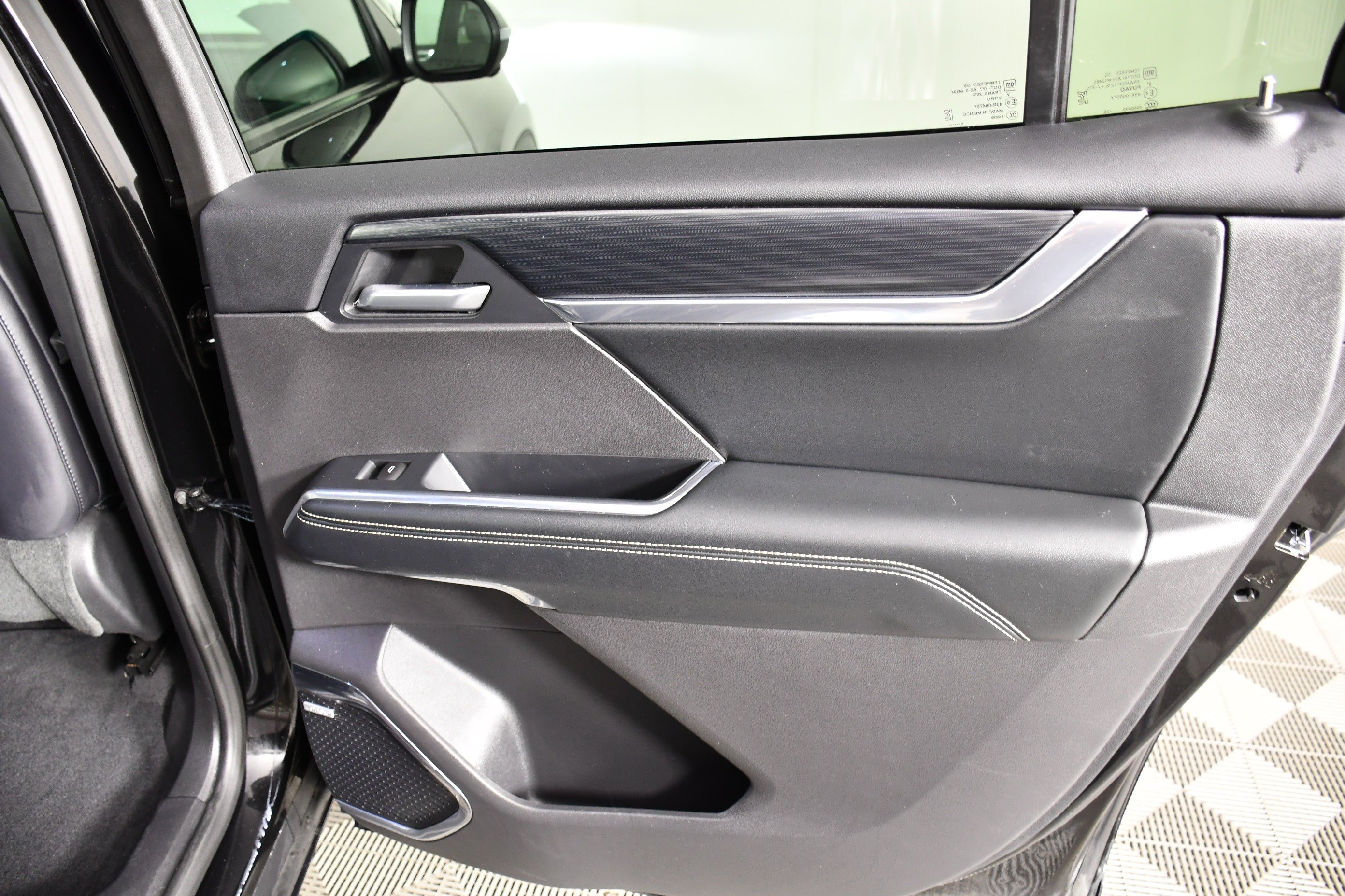 Used 2026 Ebony Twilight Metallic GMC AWD Elevation image 42