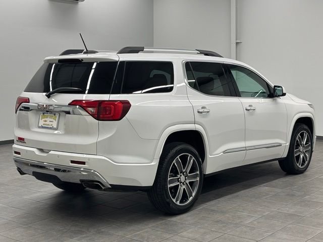 Used 2018 White GMC Denali image 2