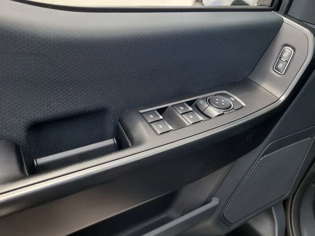 Used 2022 Black Ford XL image 17