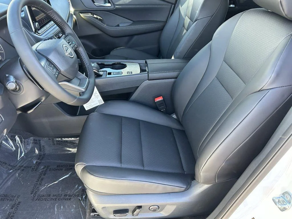 New 2026 Everest White Pearl Tricoat Nissan Dark Armor image 19