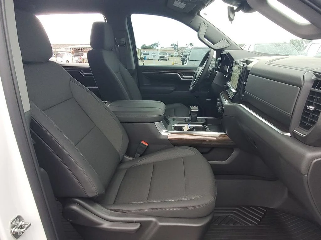 New 2026 Summit White Chevrolet LT Trail Boss image 34