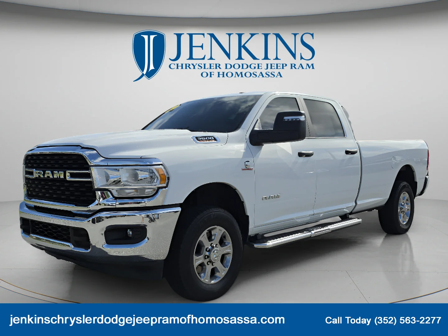 Used 2024 Bright White Clearcoat Ram Big Horn image 9