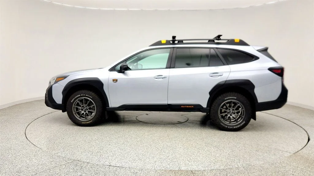 Used 2023 Ice Silver Metallic Subaru Wilderness CVT image 8
