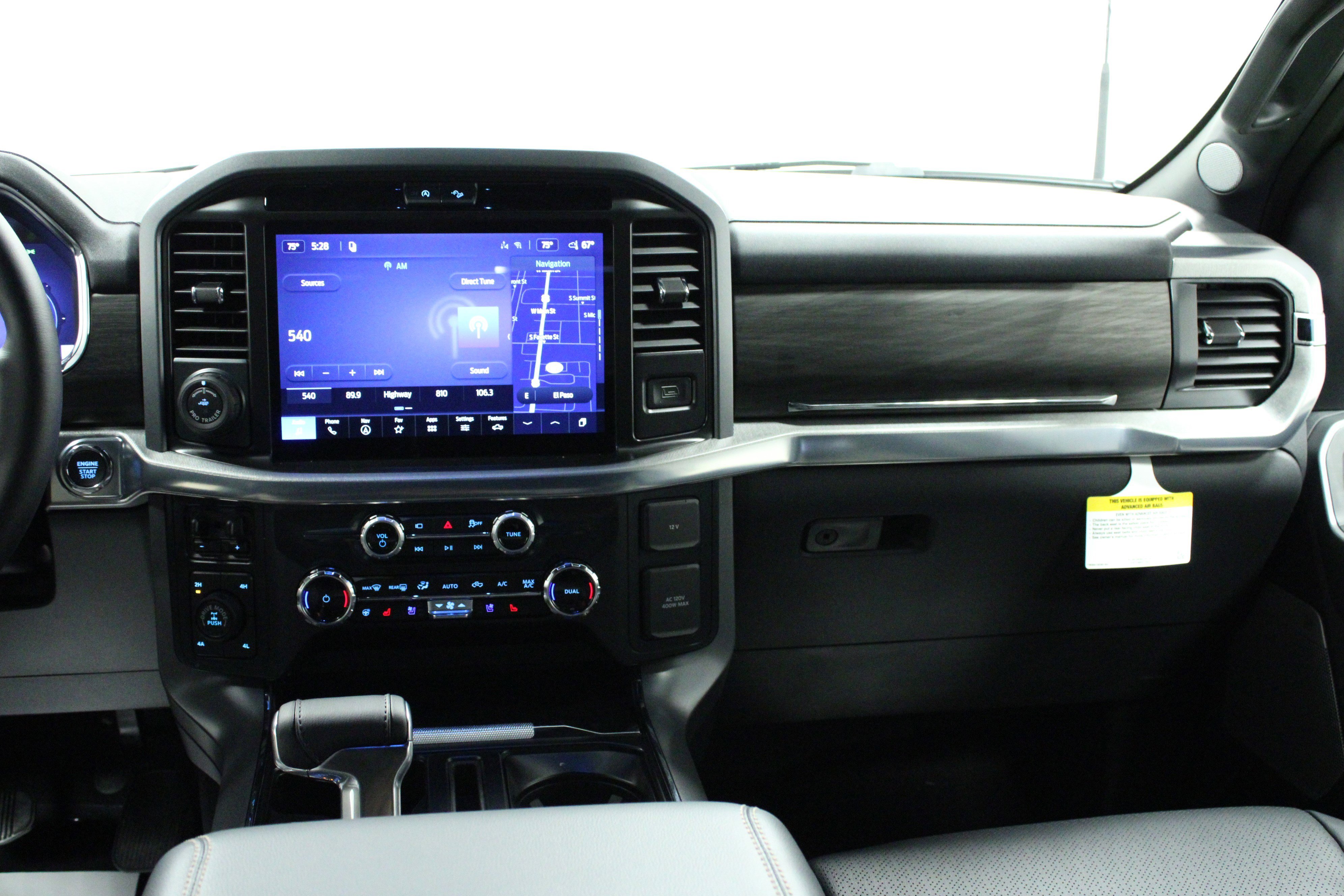 New 2026 Carbonized Gray Metallic Ford LARIAT image 19