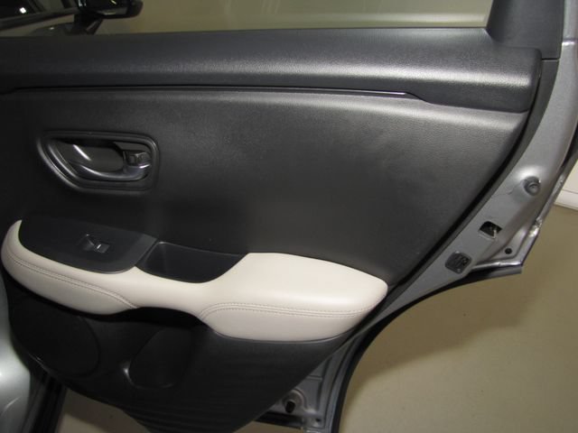 Certified Used 2025 Lunar Silver Metallic Honda LX image 17