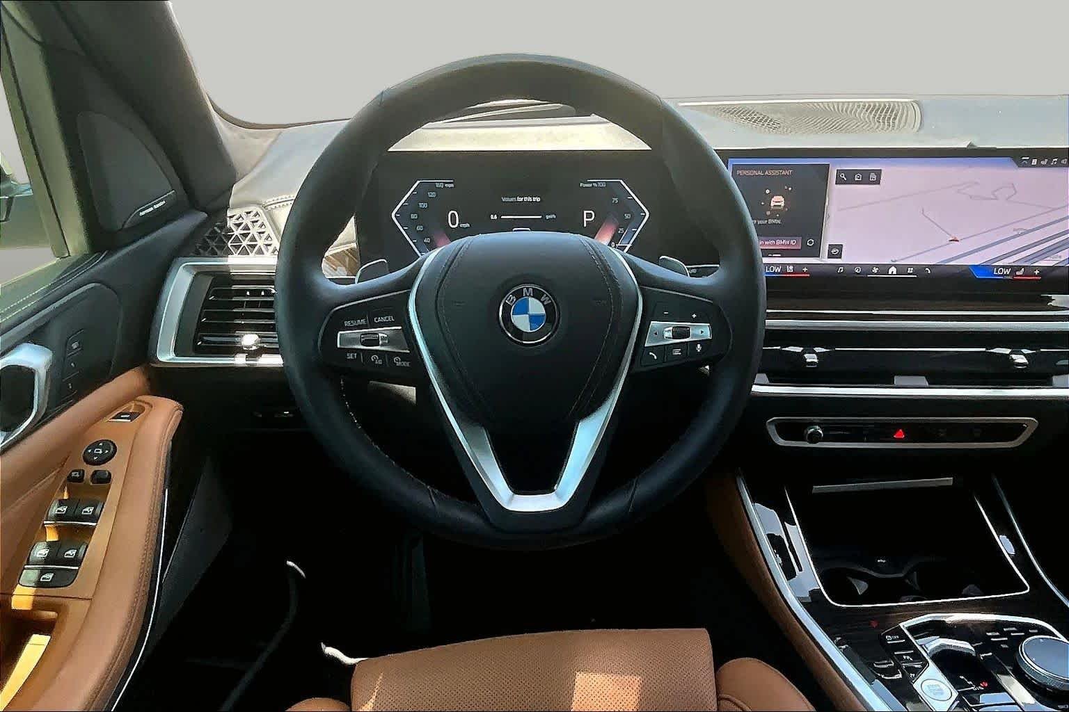 Used 2024 Mineral White Metallic BMW sDrive40i image 5
