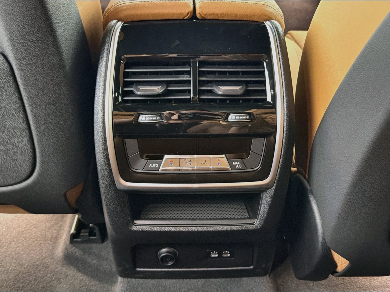 2026 BMW X5 40i - Photo 27