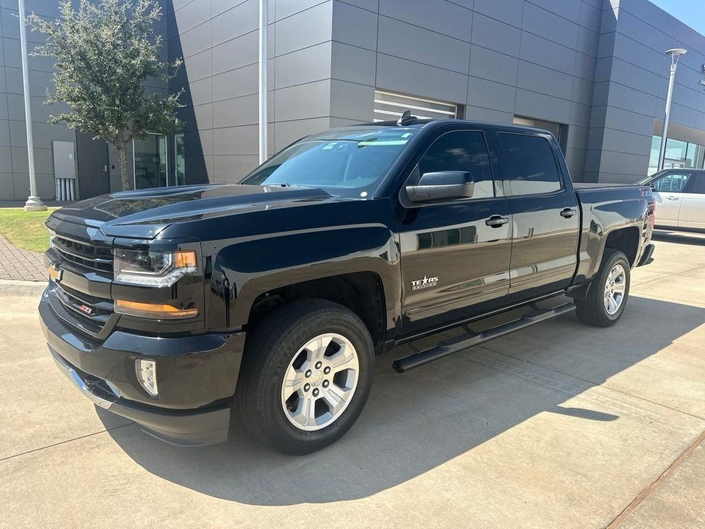 Used 2018 Black Chevrolet LT image 1