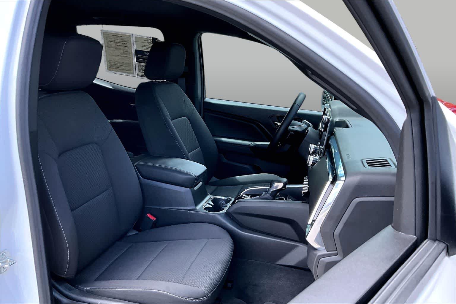 Used 2025 Summit White GMC 2WD Elevation image 9