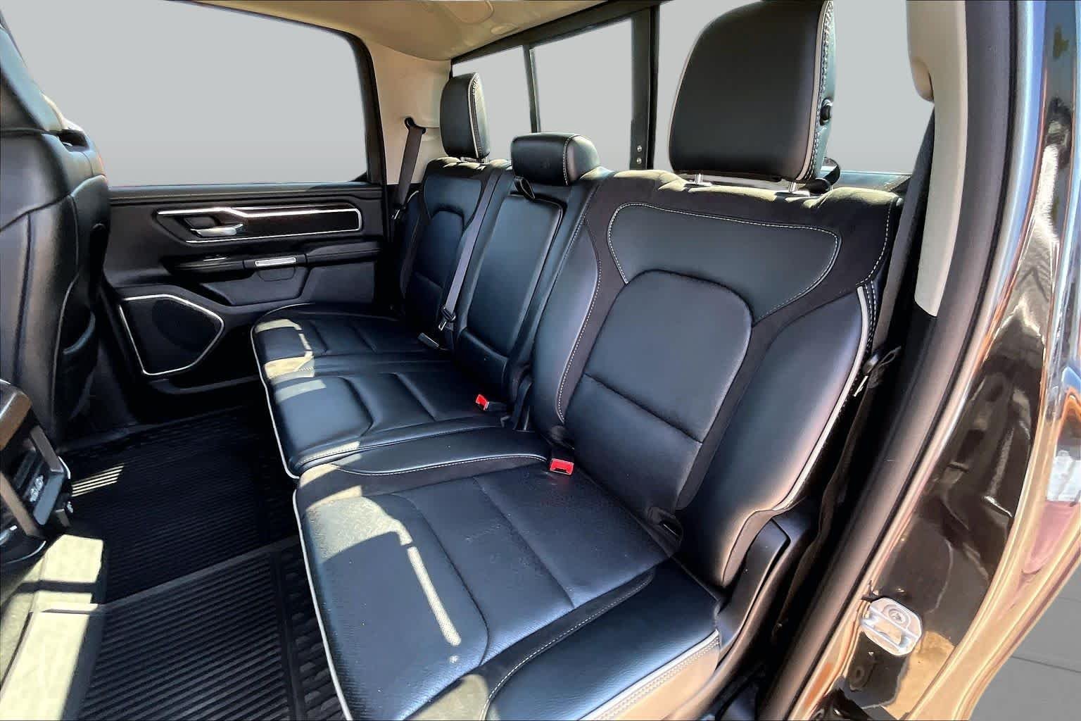 Used 2022 Diamond Black Crystal Pearlcoat Ram Laramie image 19