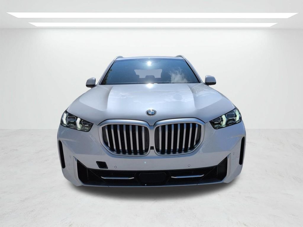 New 2026 Mineral White Metallic BMW xDrive40i image 9
