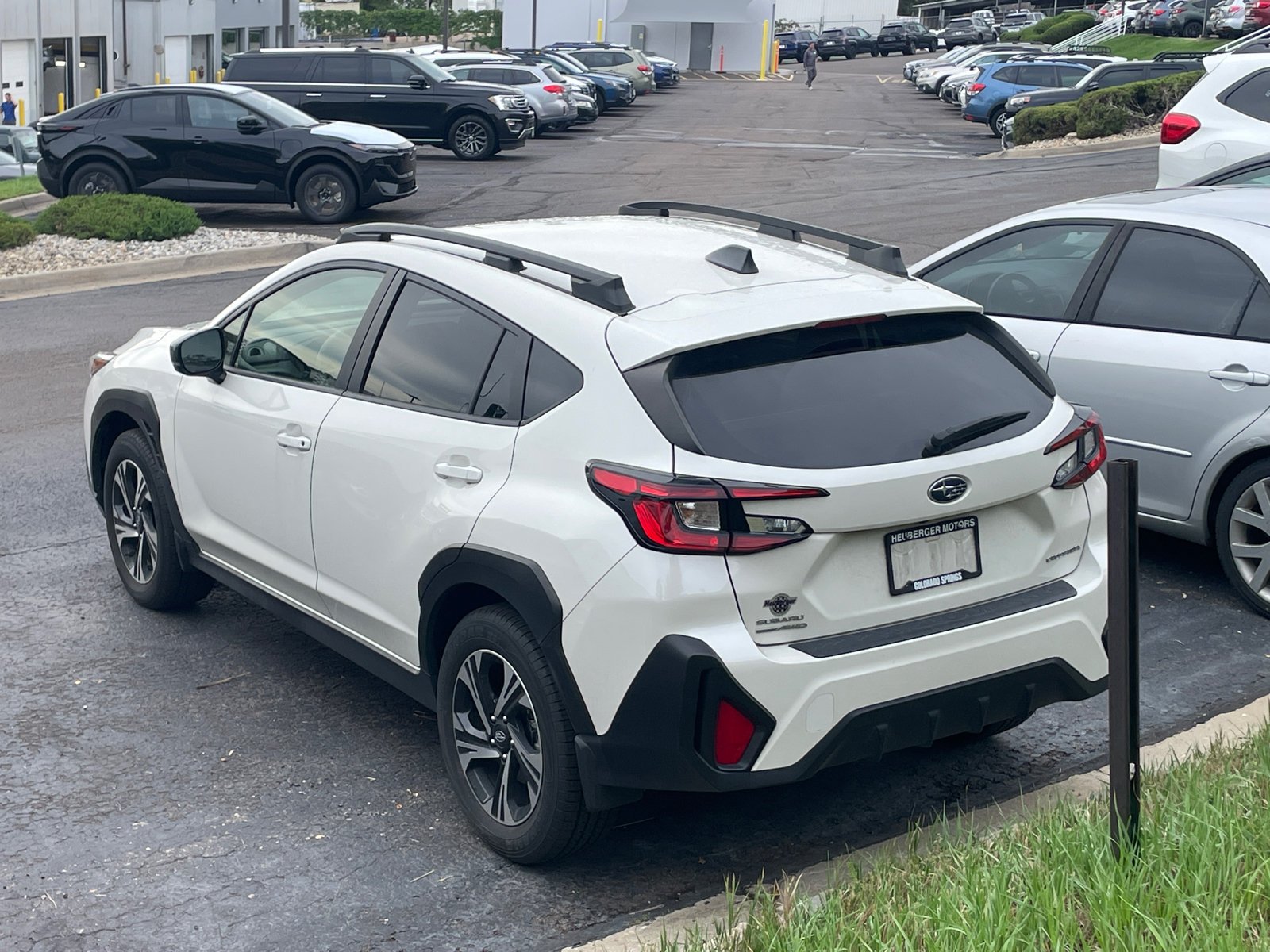 Used 2024 Crystal White Pearl Subaru Premium image 3