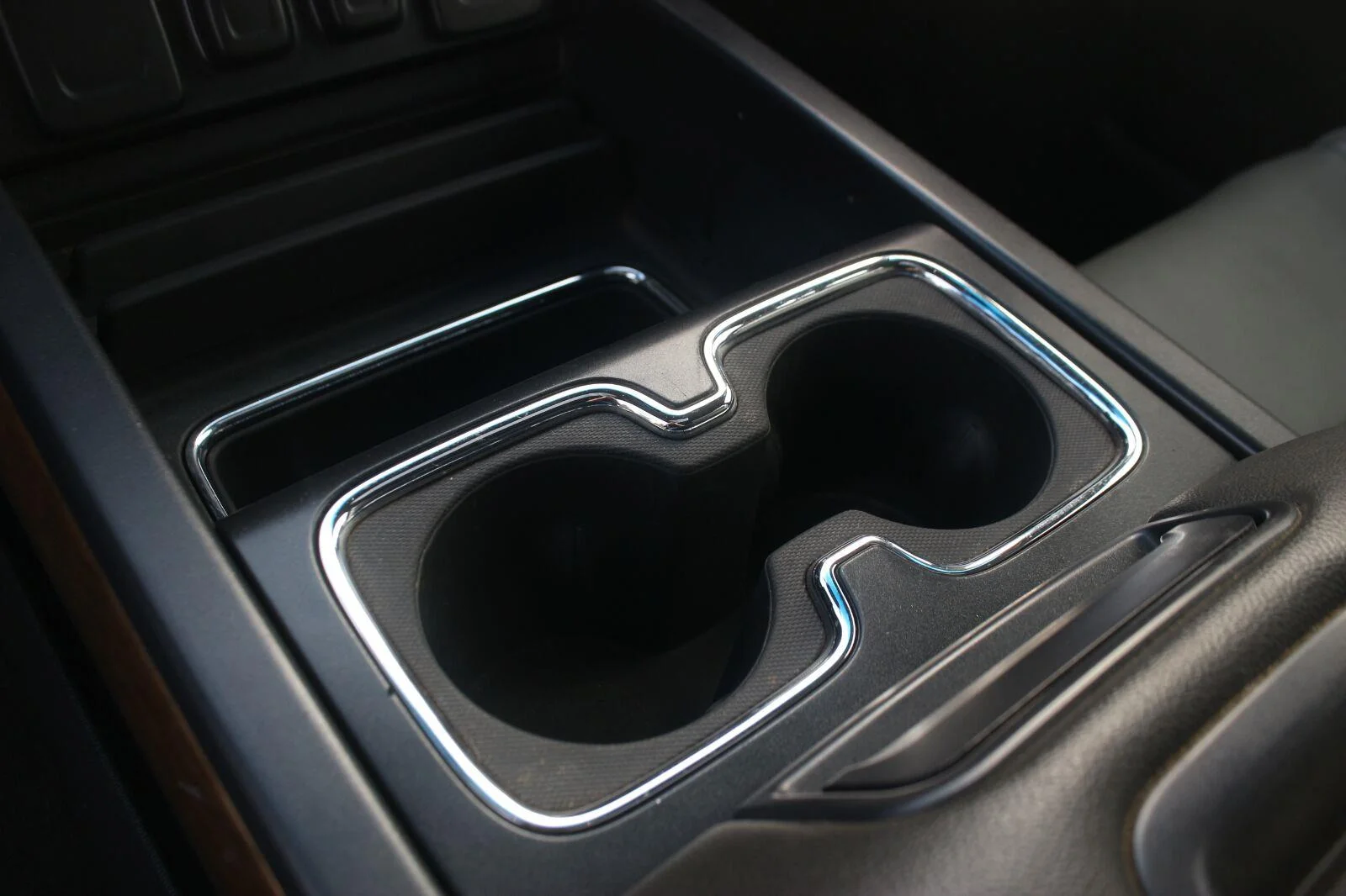 Used 2015 SLATE GREY METALLIC Chevrolet LTZ image 23