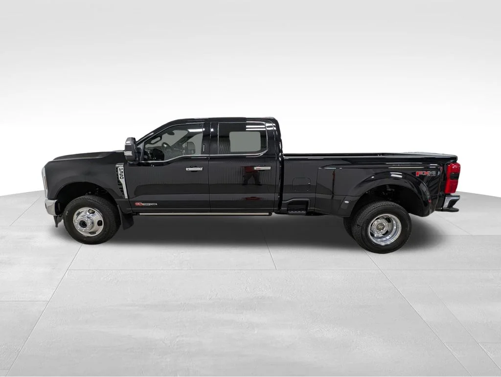 New 2026 Agate Black Metallic Ford F-350® King Ranch® image 1