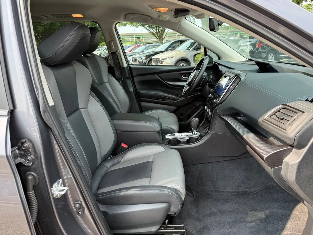 Used 2022 Gray Subaru Onyx Edition image 33