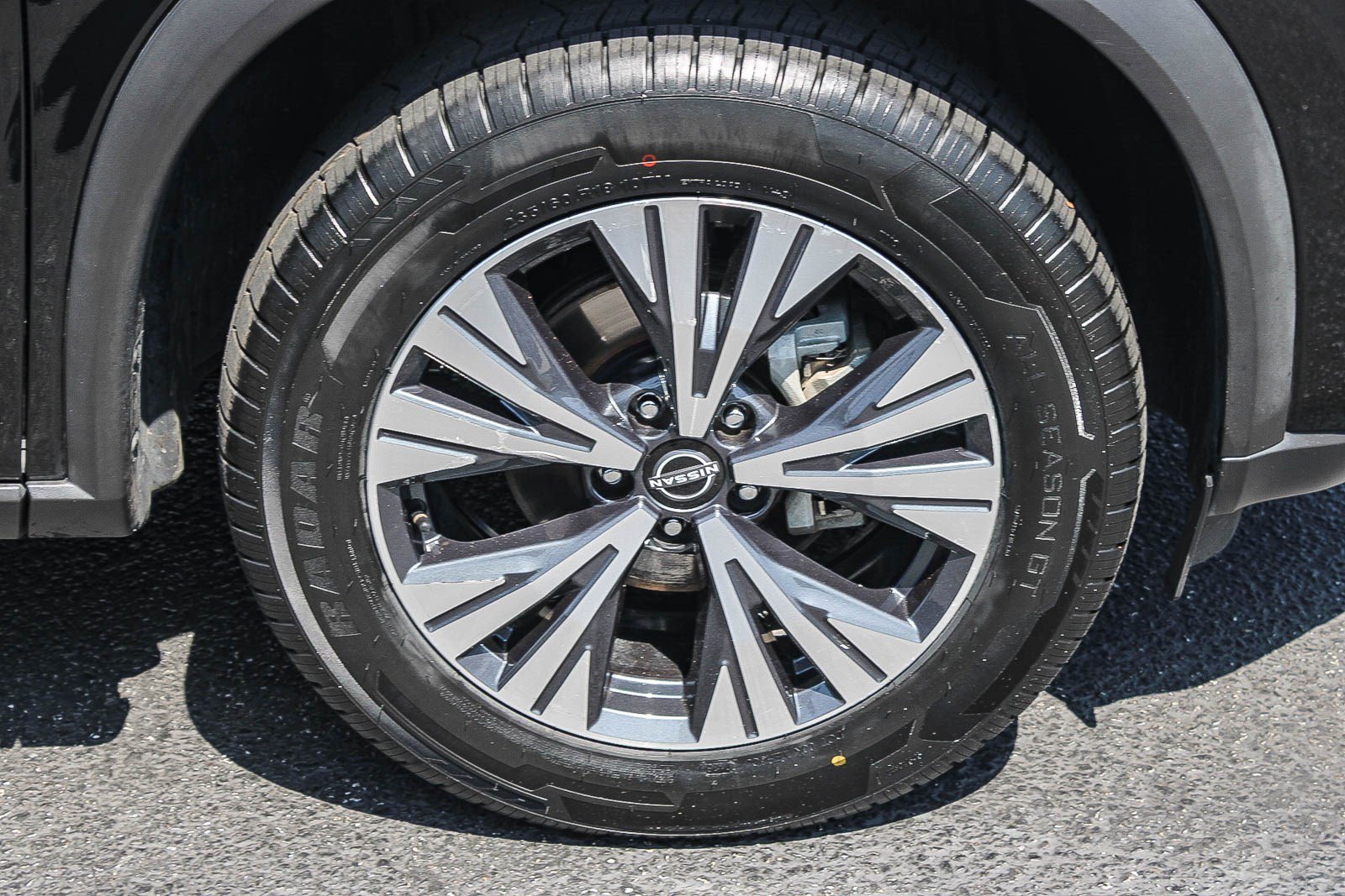Used 2023 Super Black Nissan SV image 10