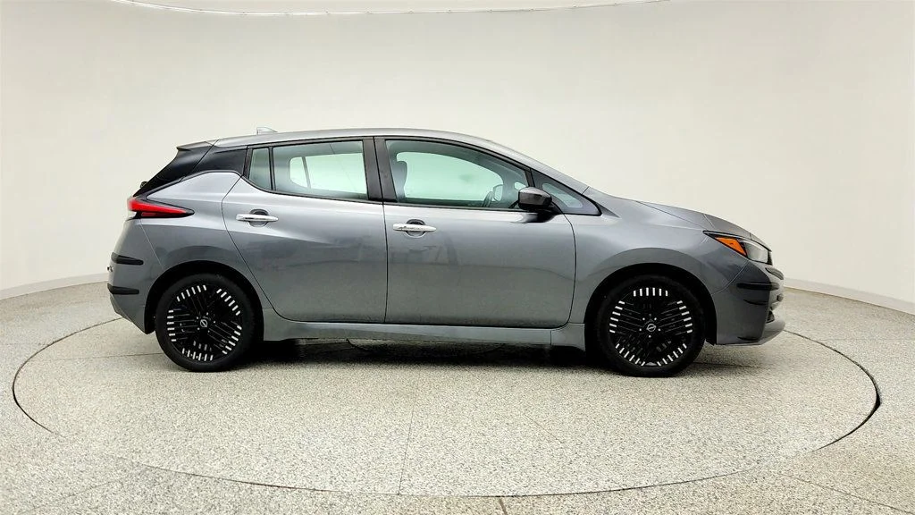 Used 2023 Gun Metallic Nissan SV PLUS Hatchback image 4
