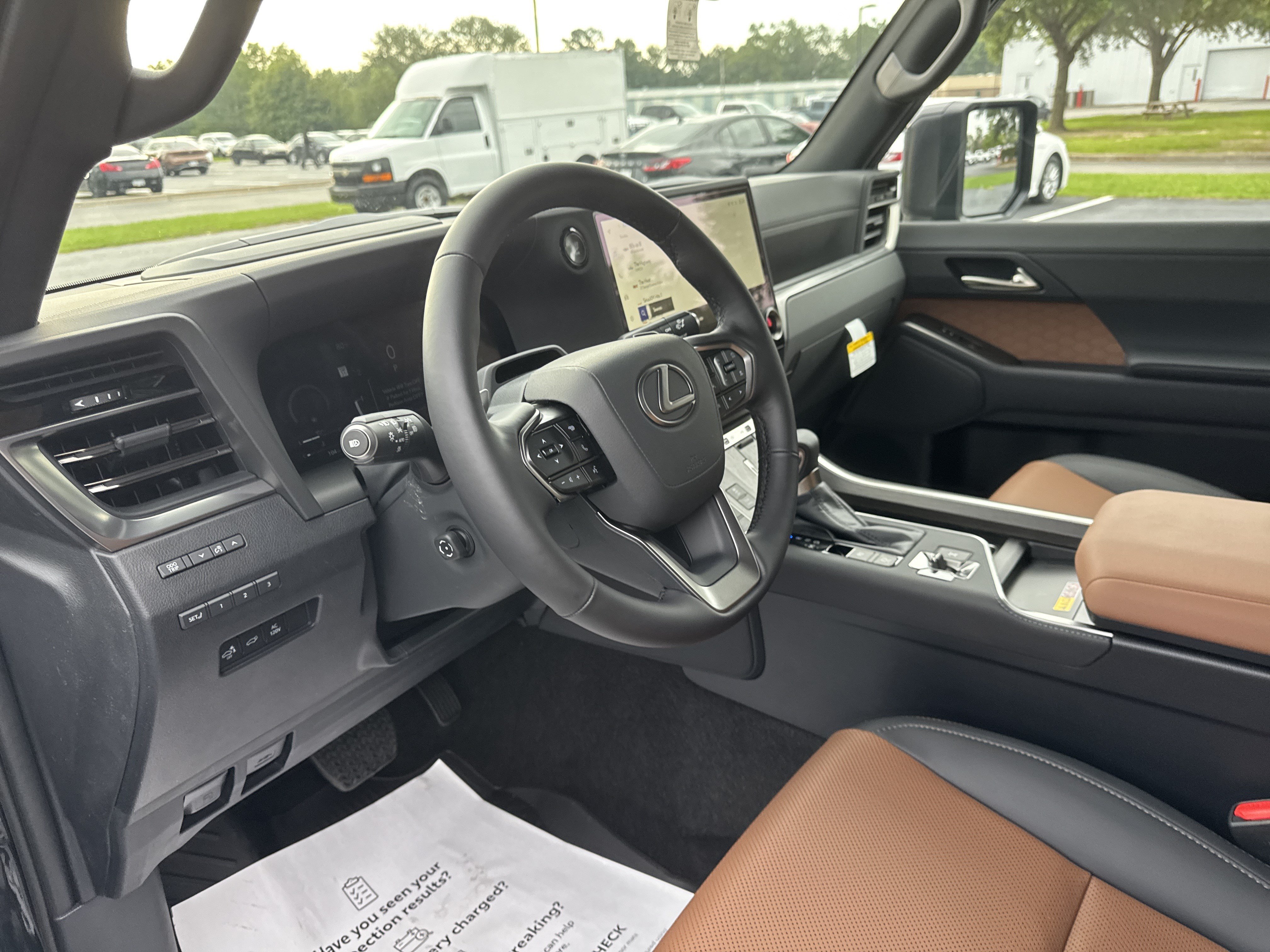 2026 Lexus GX Premium - Photo 15