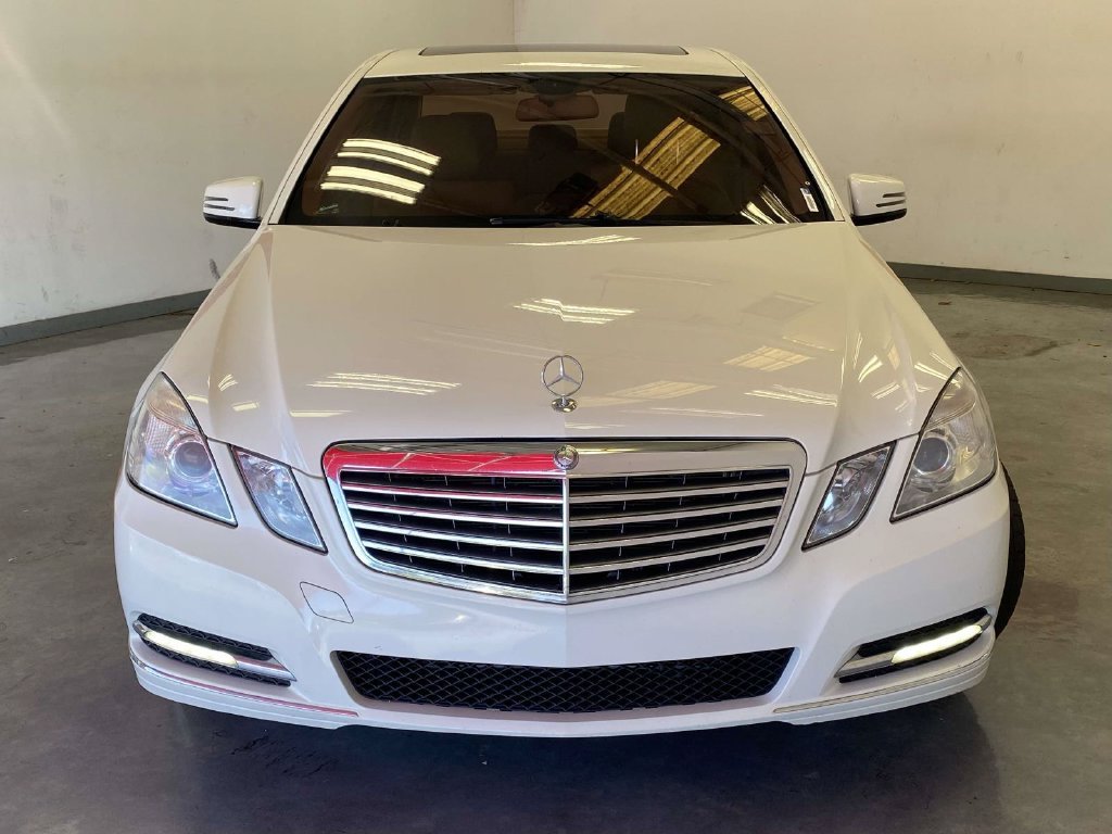 Used 2012  Mercedes-Benz E 350 image 9