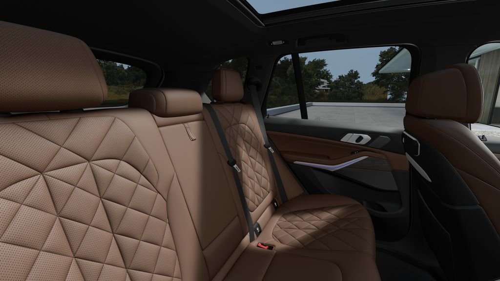 New 2026 Alpine White BMW xDrive40i image 12