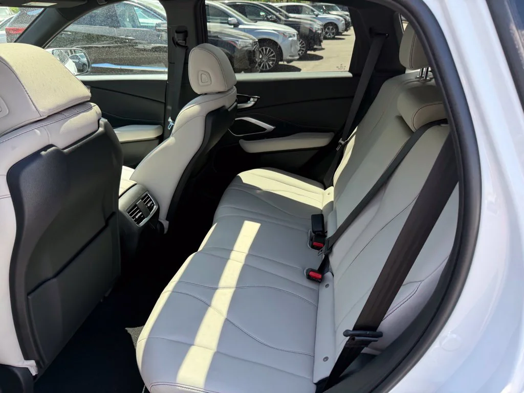 New 2026 Platinum White Pearl Acura  image 15