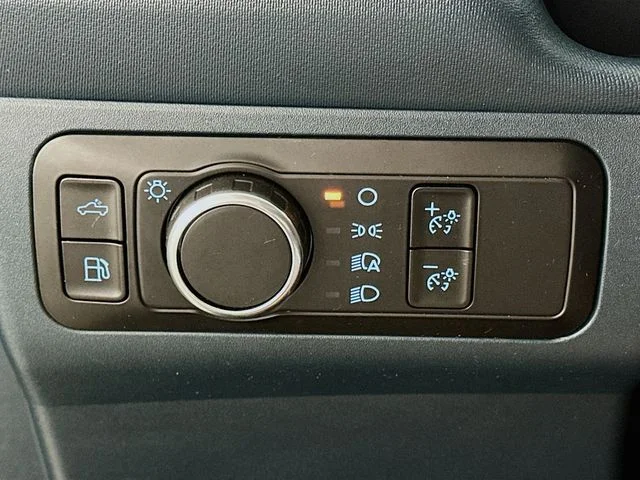 Certified Pre-Owned 2025 Ford Maverick XL
