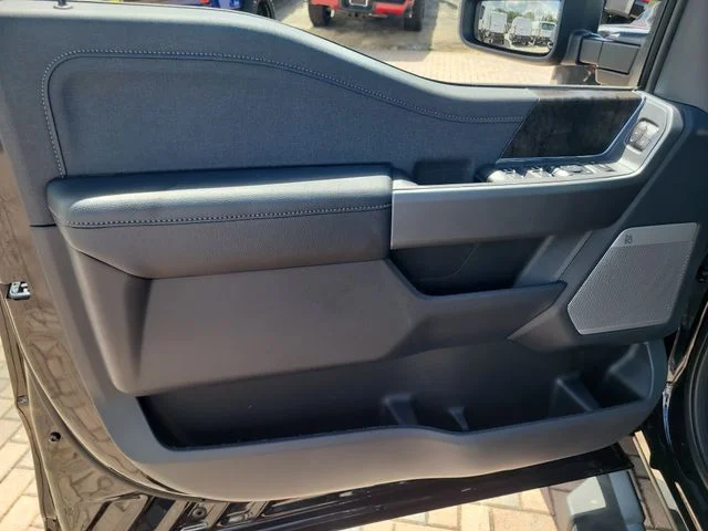 New 2026 Black Metallic Ford Lariat image 17