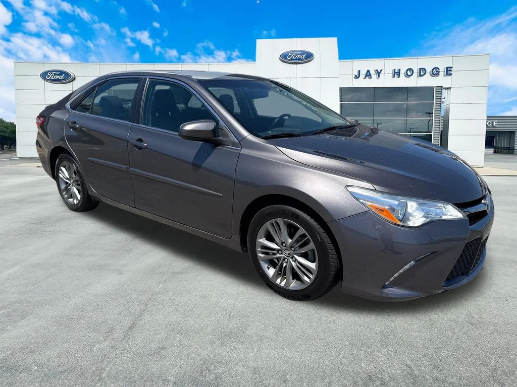 2017 Toyota Camry 2.5 Auto SE's photo