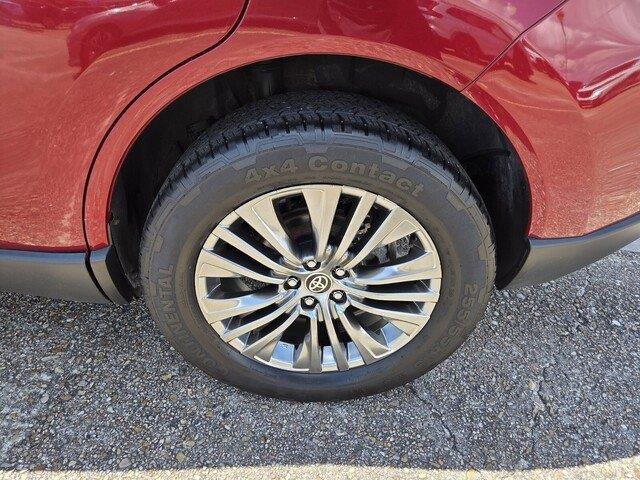 Used 2021 Ruby Flare Pearl Toyota XLE image 24