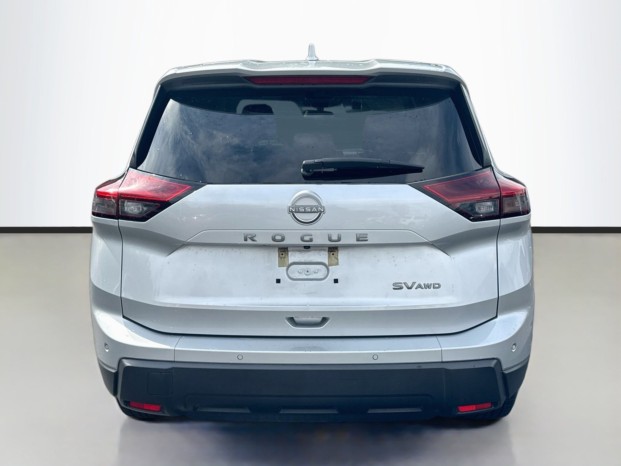 Used 2024 Brilliant Silver Metallic Nissan SV image 6