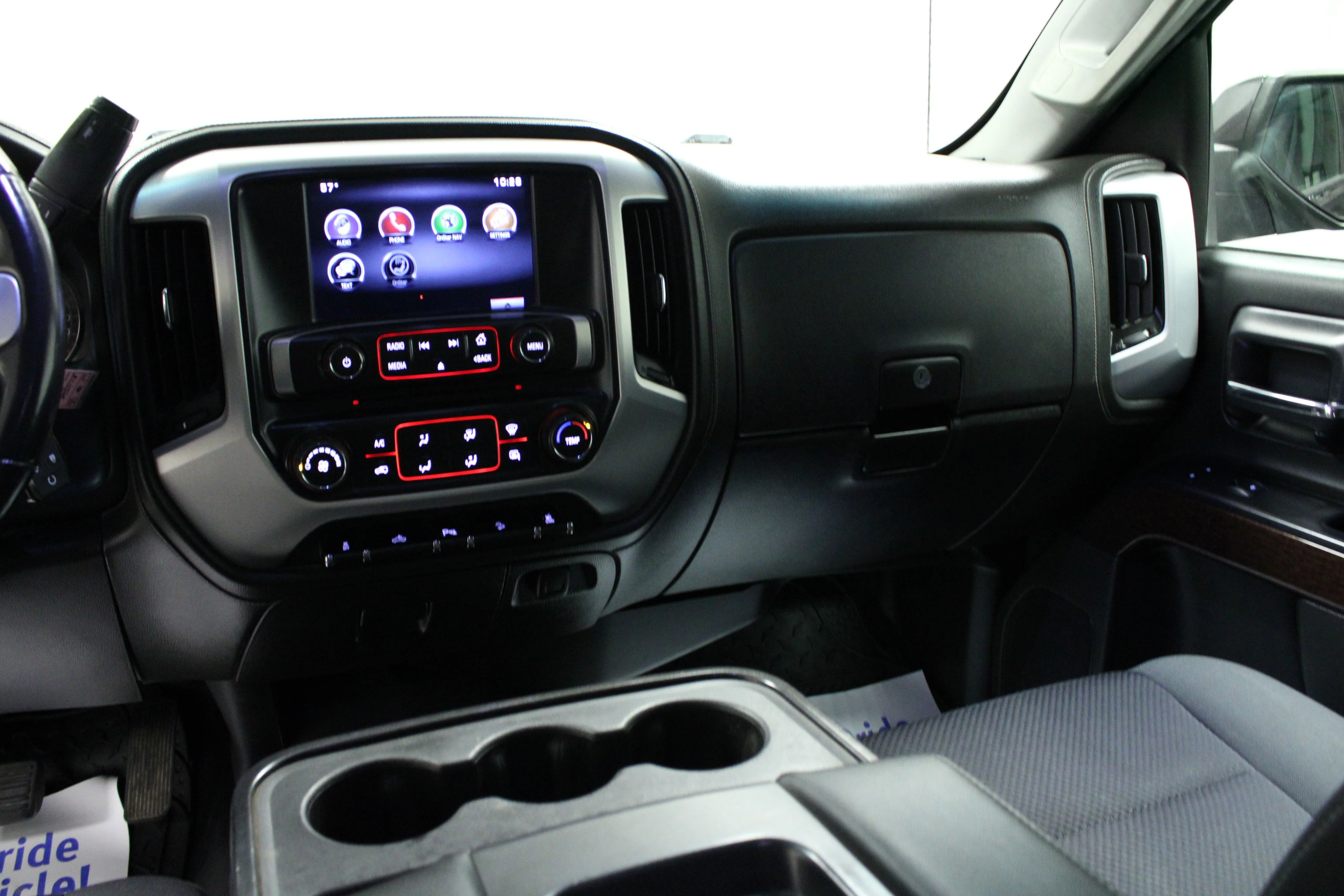Used 2015 Iridium Metallic GMC SLE image 19
