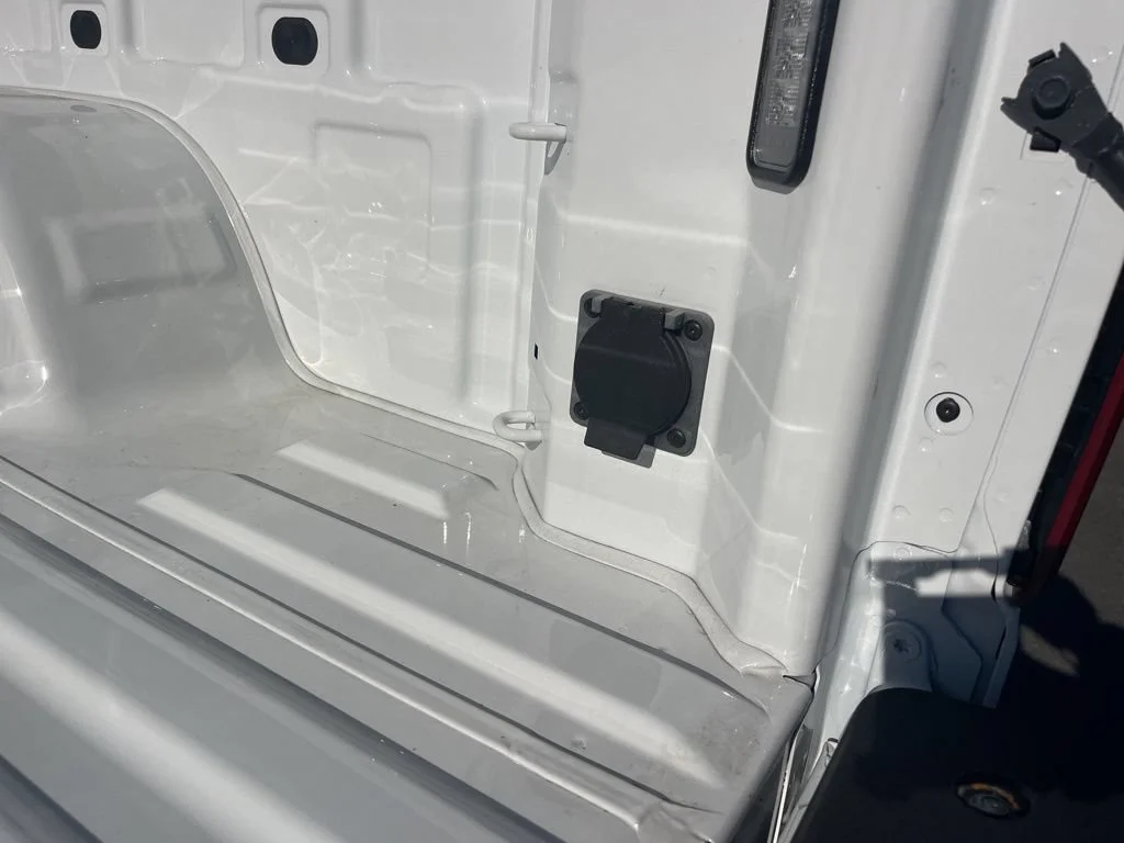 Used 2025 Summit White Chevrolet Custom image 25