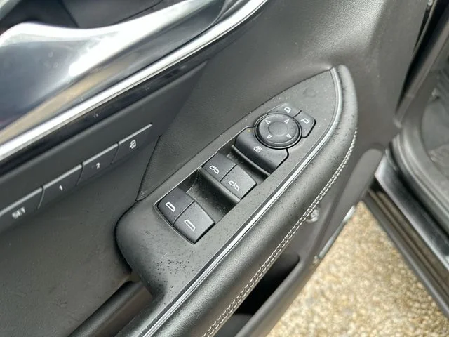 Used 2021 Black Buick Essence image 25