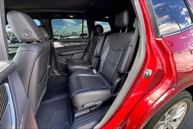 Used 2020 Red Cadillac Sport image 28