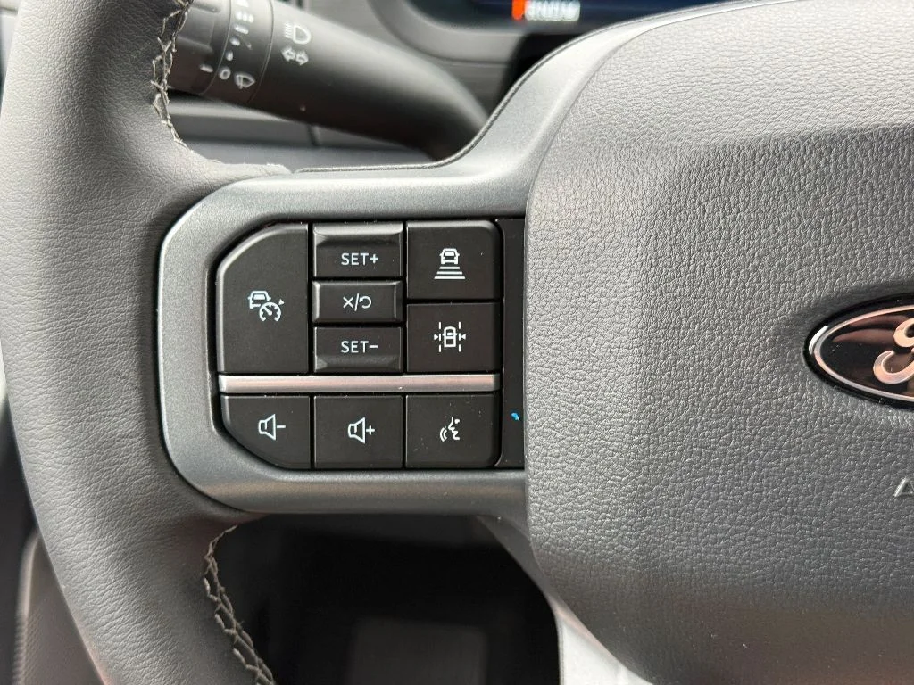 2025 Ford F-150 XLT - Photo 19