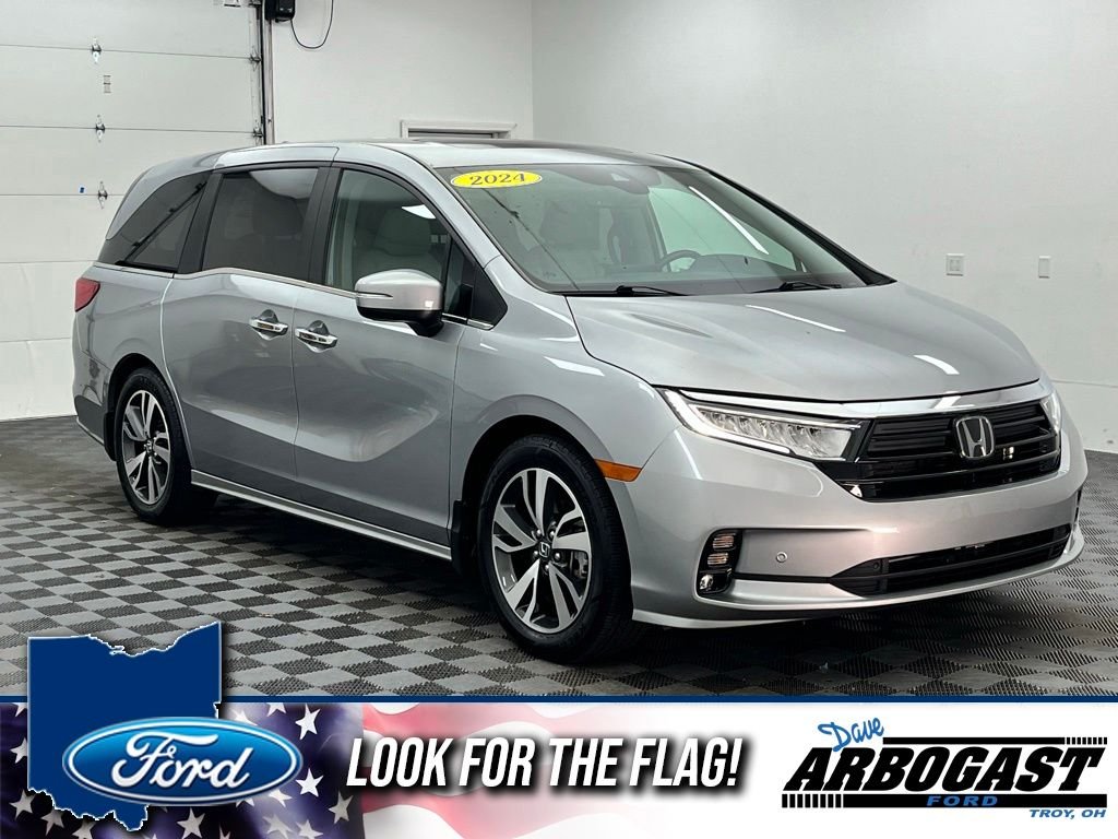 2024 Honda Odyssey Touring's photo